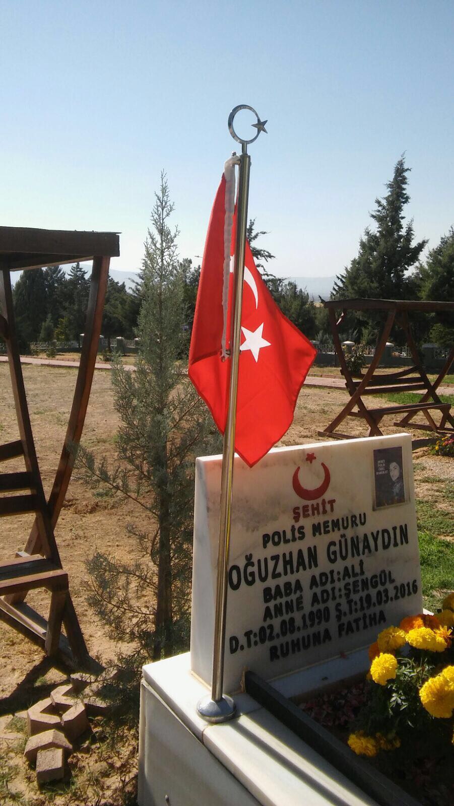 Ay Yıldızlı Paslanmaz Şehit Mezarı Direği